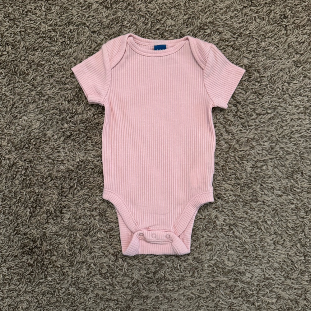 Old Navy 3-6 Month Pink Ribbed Baby Tee Shirt Onesie